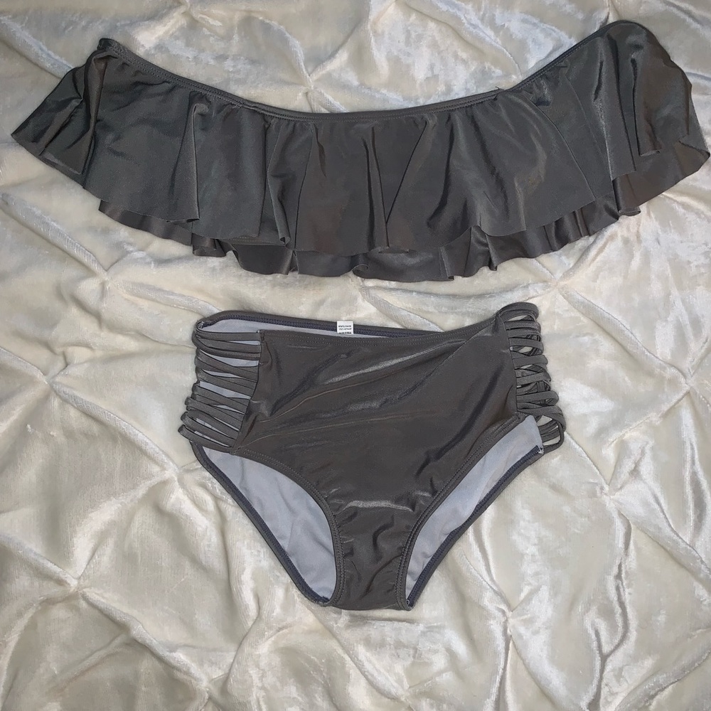 Off the shoulder grey high waisted bikini set